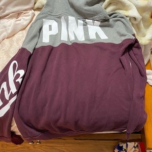 PINK ultimate leggings and hoodie matching set.